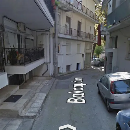 Apartment Io